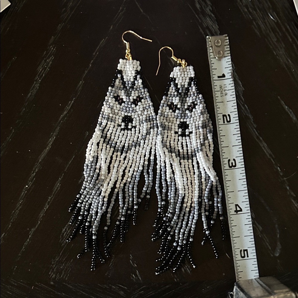 Elegant Black and White Wolf Beaded Earrings
